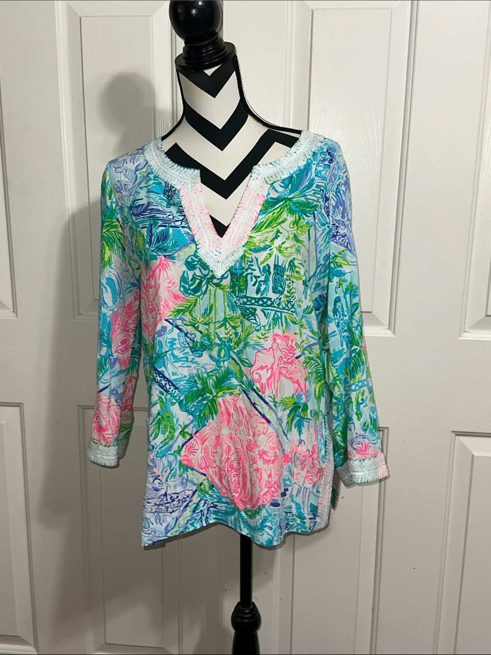 Lilly Pulitzer Pink, Aqua & Green Floral V-Neck Tunic